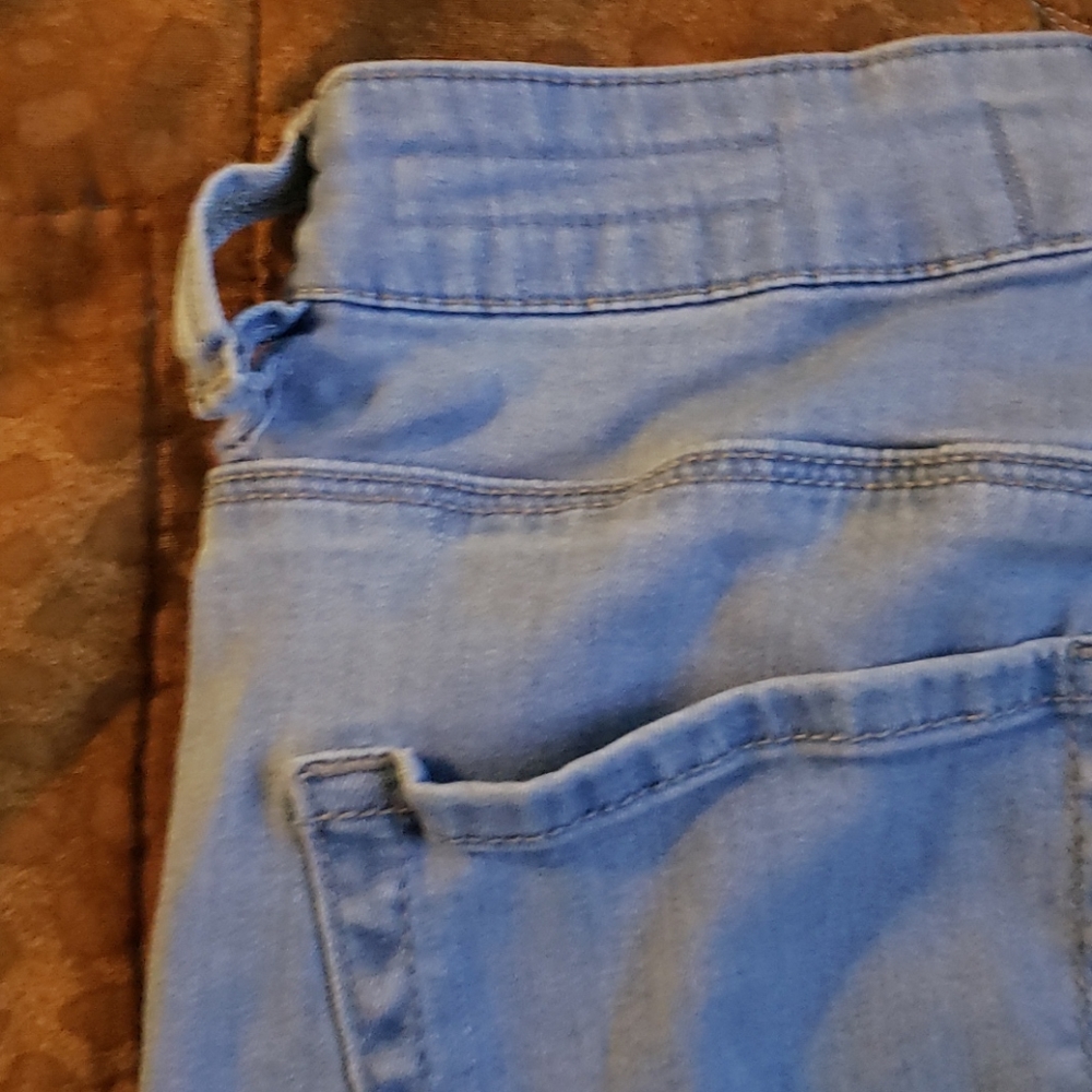 Jeans - Picture 6 of 8